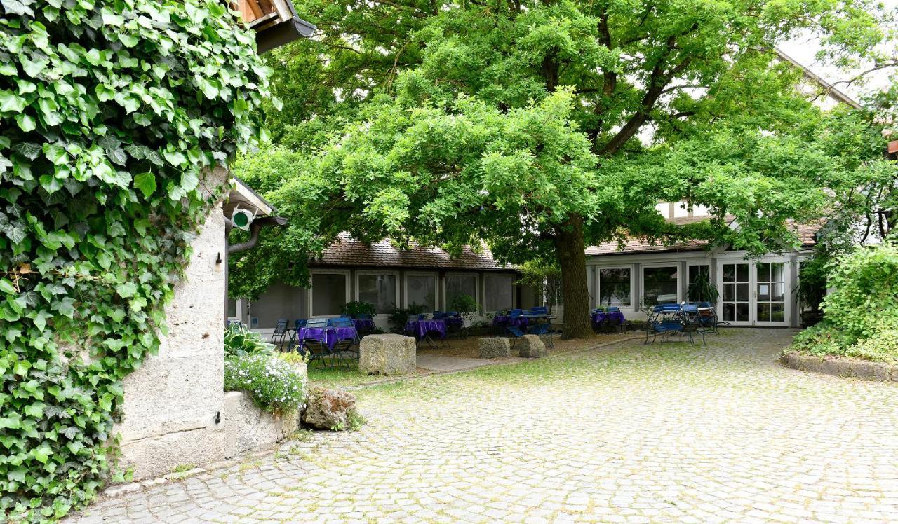 Landhotel Schwarzes Ross Steinsfeld Екстер'єр фото