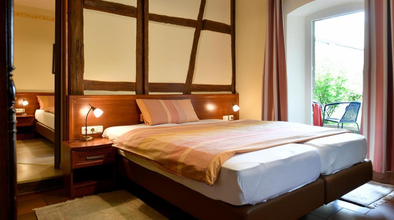 Landhotel Schwarzes Ross Steinsfeld Екстер'єр фото