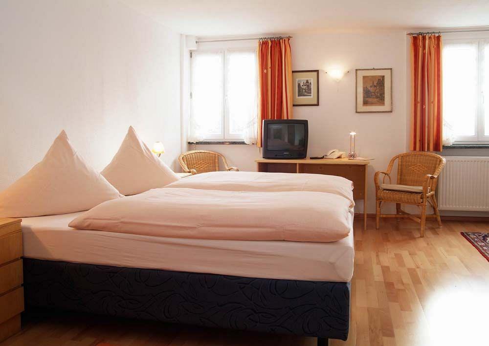 Landhotel Schwarzes Ross Steinsfeld Екстер'єр фото