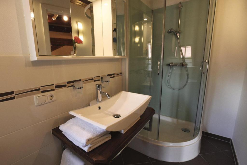 Landhotel Schwarzes Ross Steinsfeld Екстер'єр фото